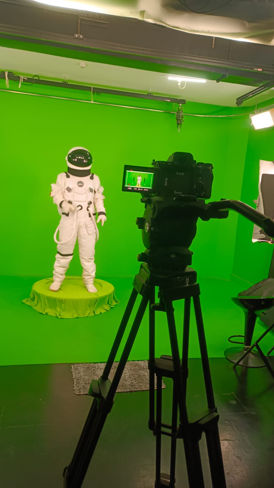 Chroma Shooting Floor